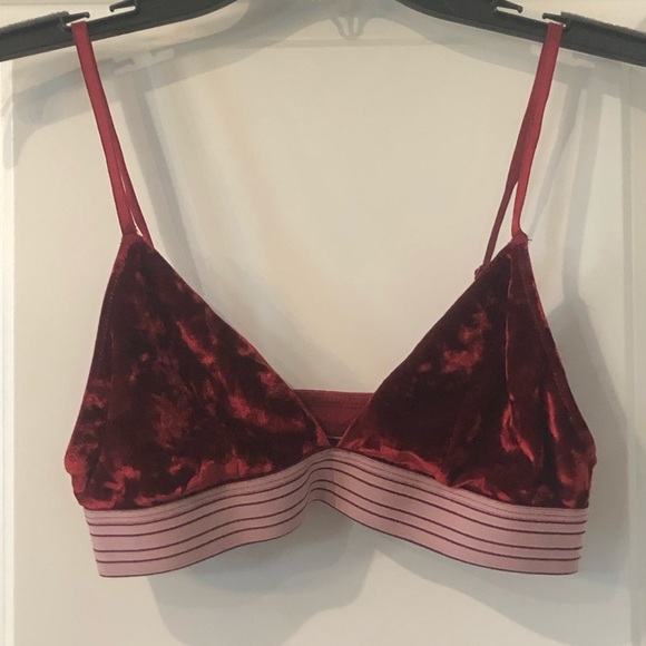 red crushed velvet bralette - Picture 1 of 2